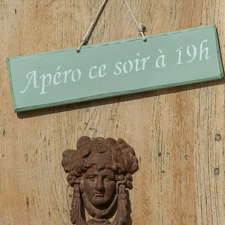Les Carmes And فندق ليه ثور